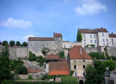 Se perdre à Pesmes, l’un des Plus Beaux Villages de France